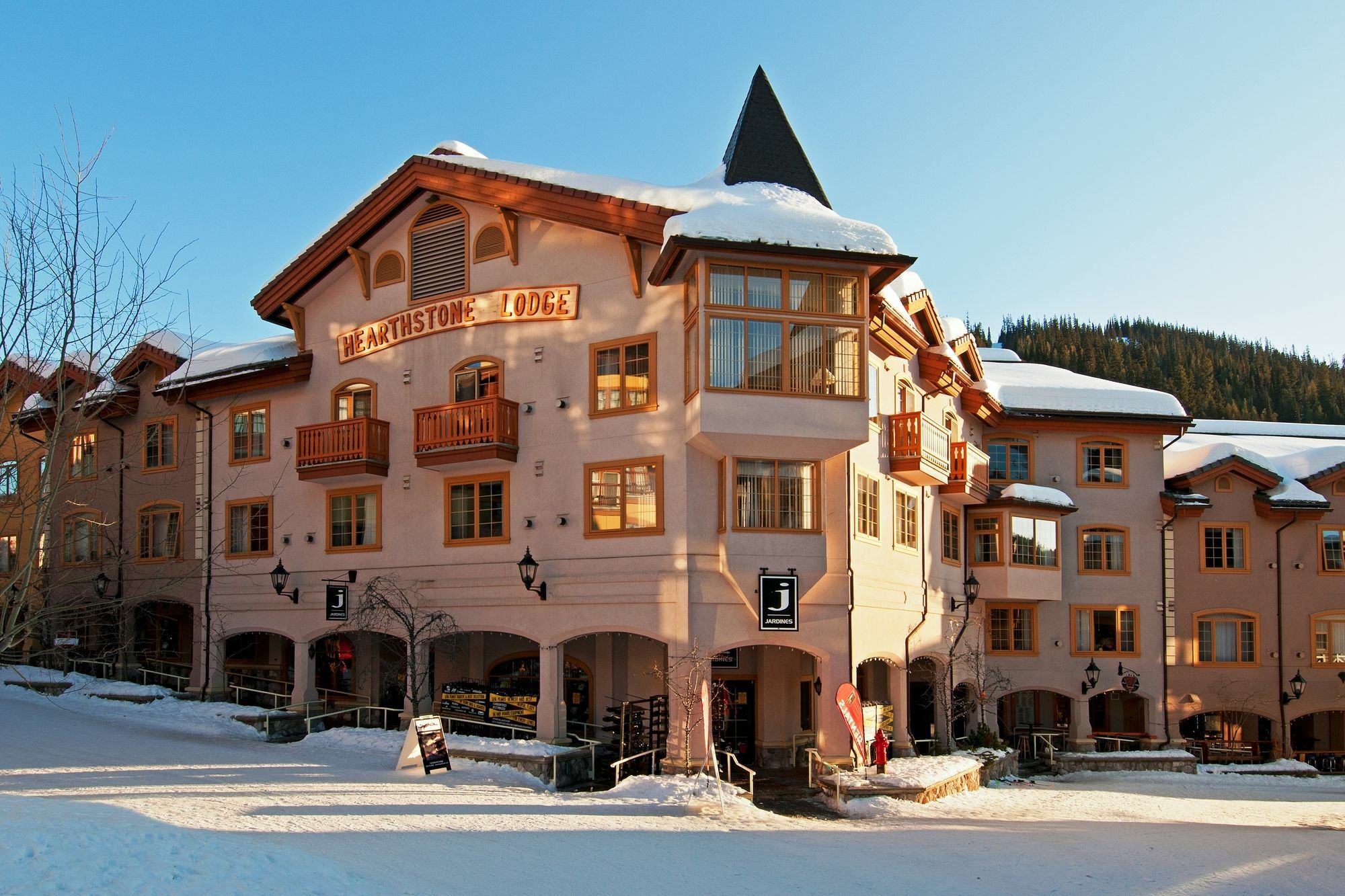 Hearthstone Lodge Sun Peaks Exterior photo